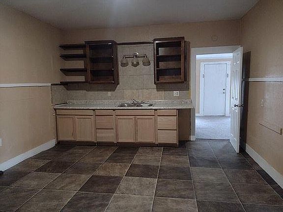 5th image of 3512 Daniels St