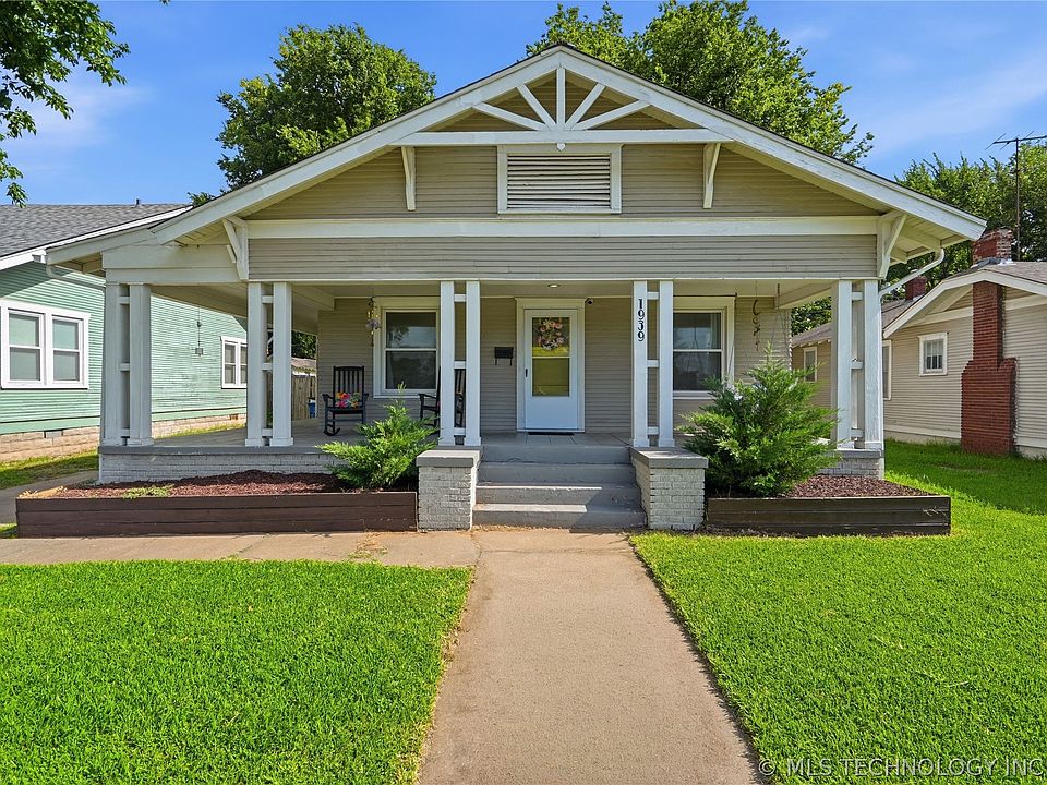1st image of 1939 E 13th Pl