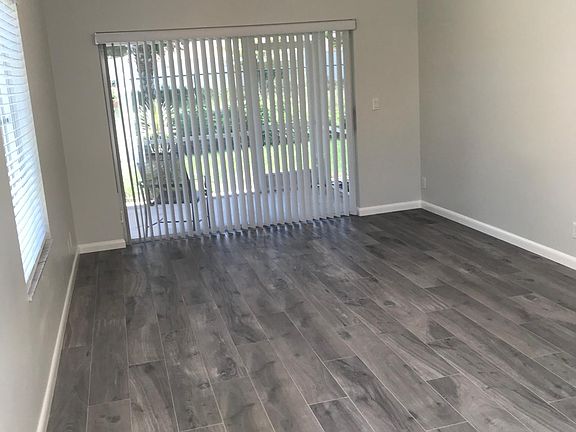 5th image of 9914 Kamena Cir