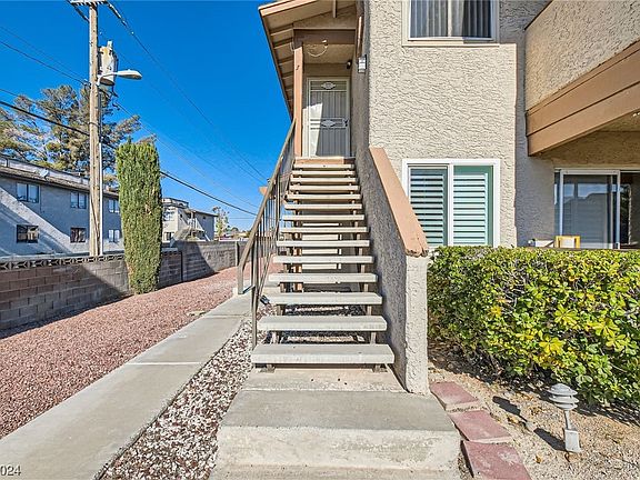 2nd image of 3700 Snorkel Cir Unit 3