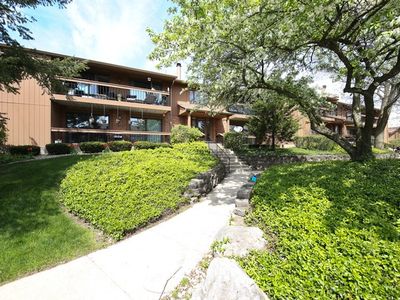8086 Garfield Ave APT 7-1, Burr Ridge, IL, 60527
