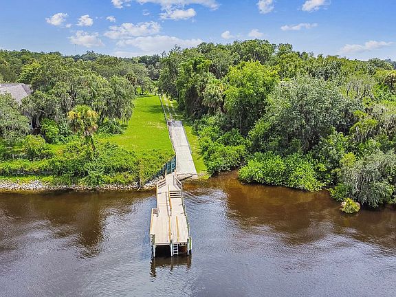 4th image of 9919 Alafia River Ln