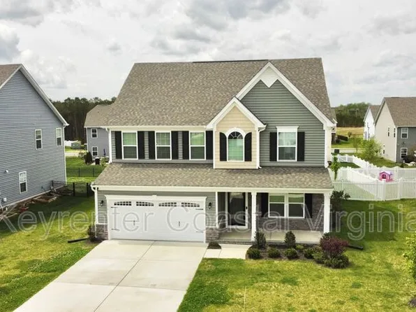 176 Boxwood Ln, Smithfield, VA 23430