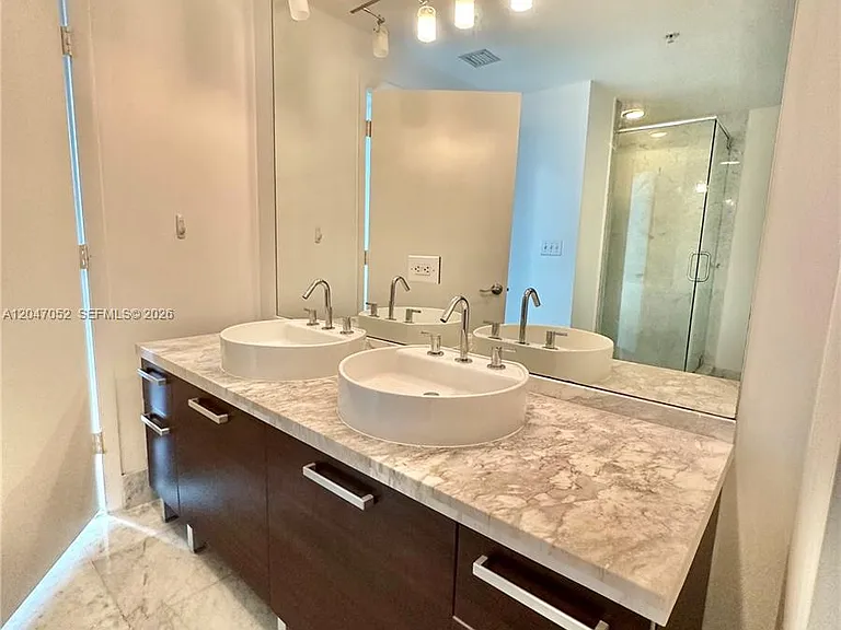244 Biscayne Blvd #2610 — Photo 12
