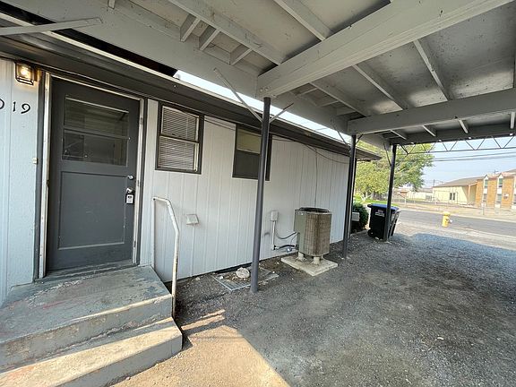 5th image of 1019 W Lakeside Dr