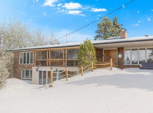 24157 W Meadow Dr, Rocky View County, AB T3R1A8