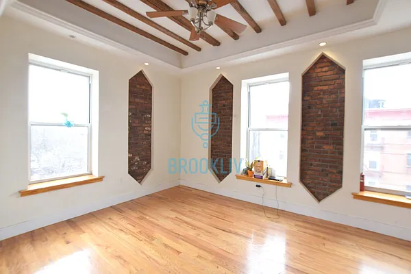 Rented by null | media 9