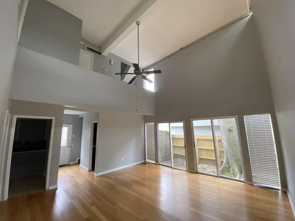 406 Hawthorne St, Houston, TX 77006