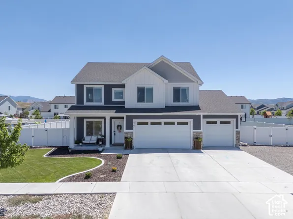 676 E 1100 S, Hyrum, UT 84319
