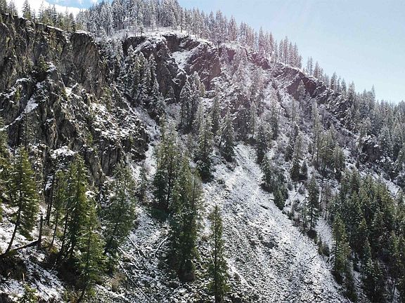5th image of 8XX Little Spokane River Rd