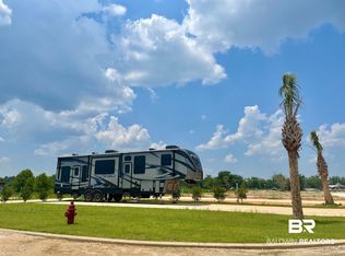 813 Vacation Cir, Foley, AL 36535