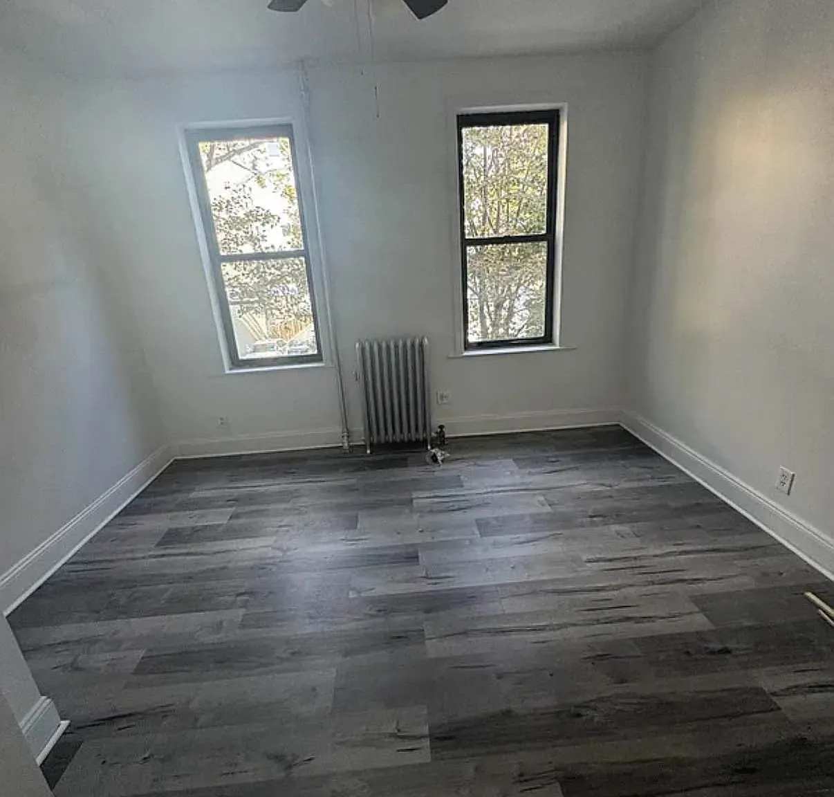 34-07 41st Street — Photo 2
