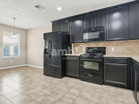 3rd image of 19534 Aventine Plantation Dr