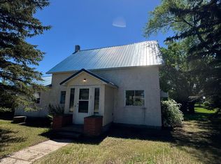 310 1st St, Ypsilanti, ND 58497