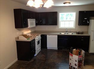 693 Dearborn Rd UNIT E, Valparaiso, IN 46385