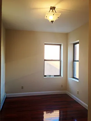 Rented by Sunrise Real Estate | media 60