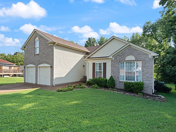 2nd image of 405 Jordyn Leigh Ct