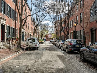 920 Clinton St APT 1R, Philadelphia, PA, 19107