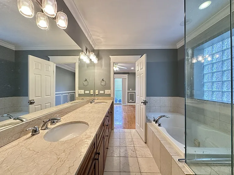 3721 N Clifton Ave #2 — Photo 12
