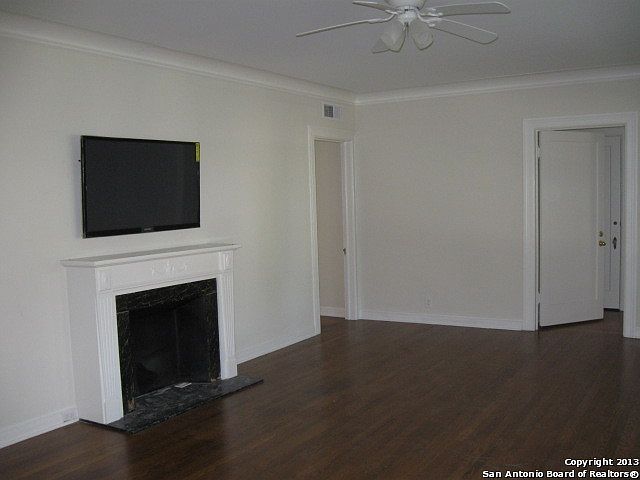 1st image of 268 E Rosewood Ave