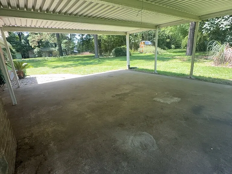 135 Yates Ln — Photo 15
