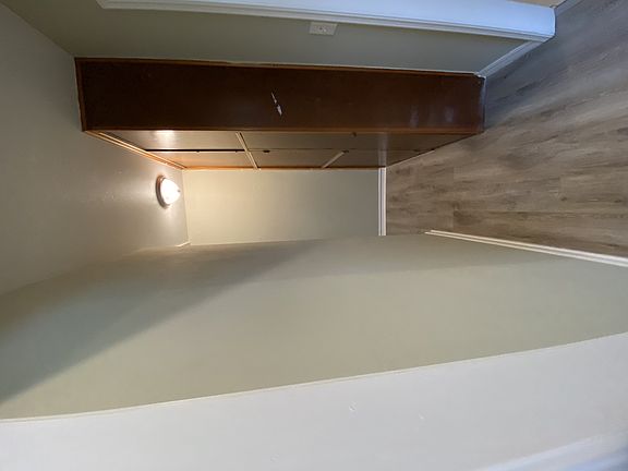 5th image of 901 NW 99th St #3892396