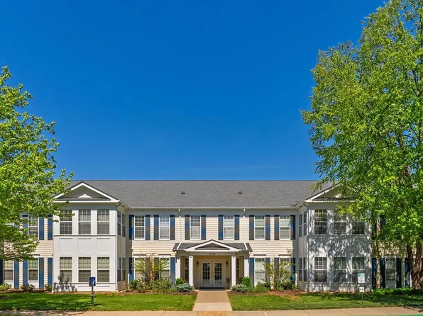 6704 Holly Farm Ln Unit 112, Warrenton, VA 20187