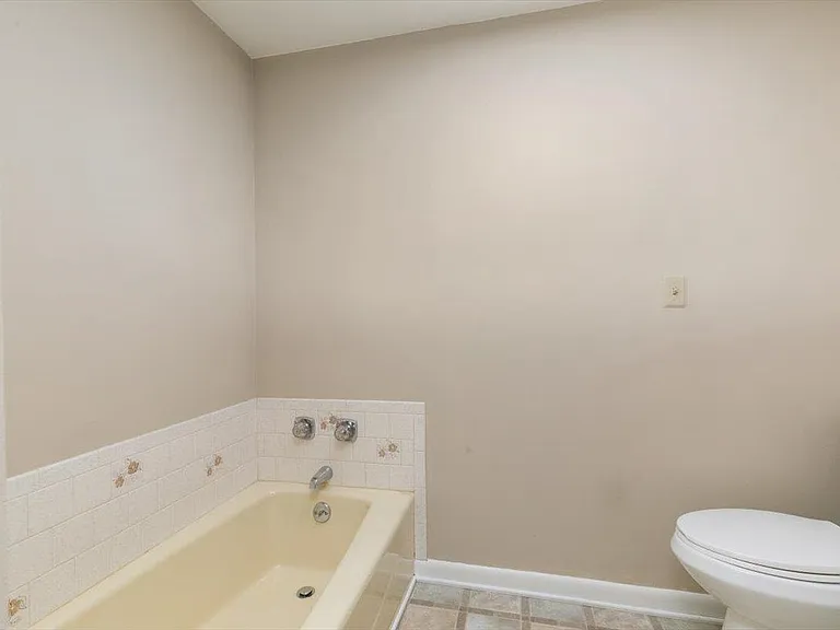 387 Main St #3 — Photo 11