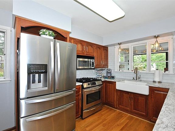 4th image of 5930 Hillside Avenue West Dr