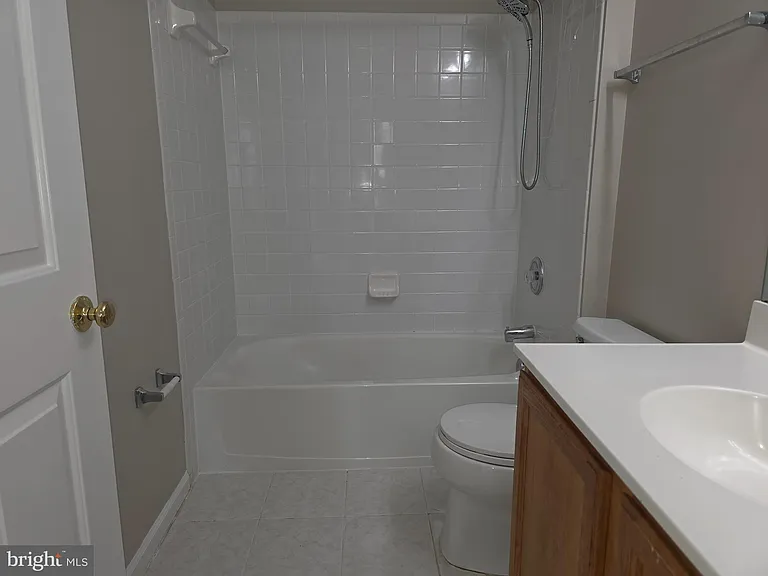 218 Eisenhower Ct — Photo 15