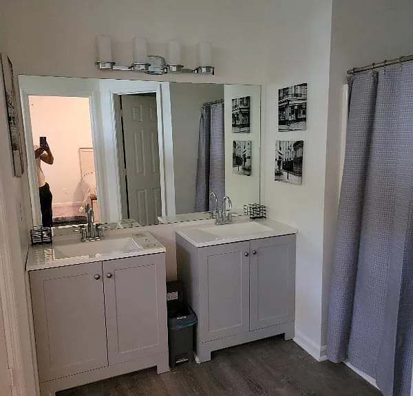 master bathroom 1