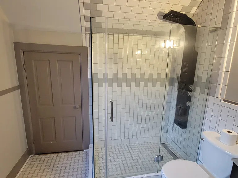 910 East Ave #B — Photo 17