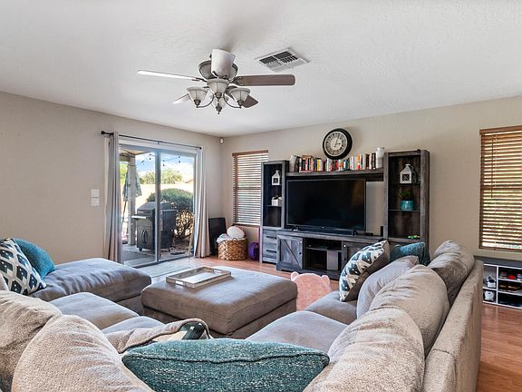 3rd image of 2112 W HASAN Drive