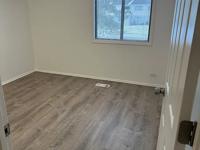 728 Whitesail Dr — Photo 13