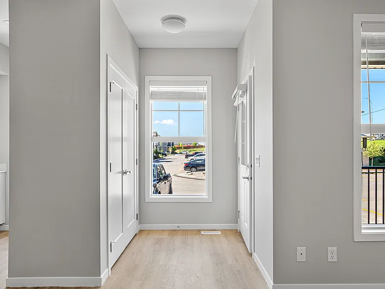 320 Heartland Cres — Photo 21