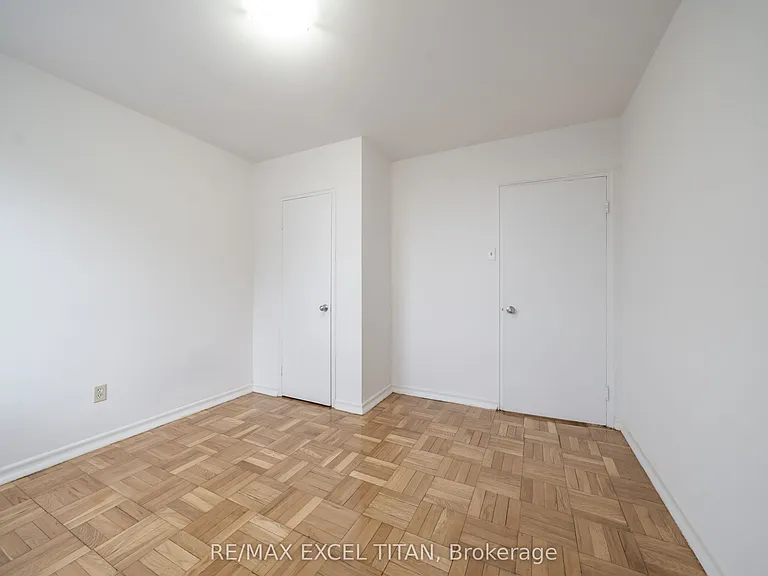 2507 Eglinton Ave W #106 — Photo 4