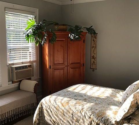 2nd image of 10331 Canterbury St #2