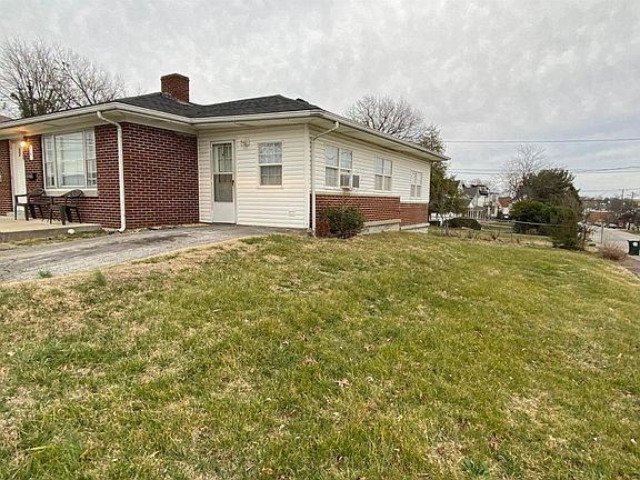 3rd image of 101 Clay Dr