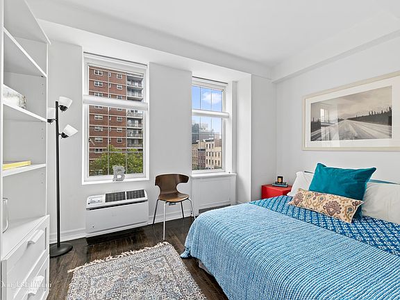 2nd image of 405 W 23rd St APT 5D