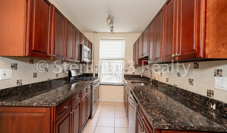 1st image of 24-49 28th St #22
