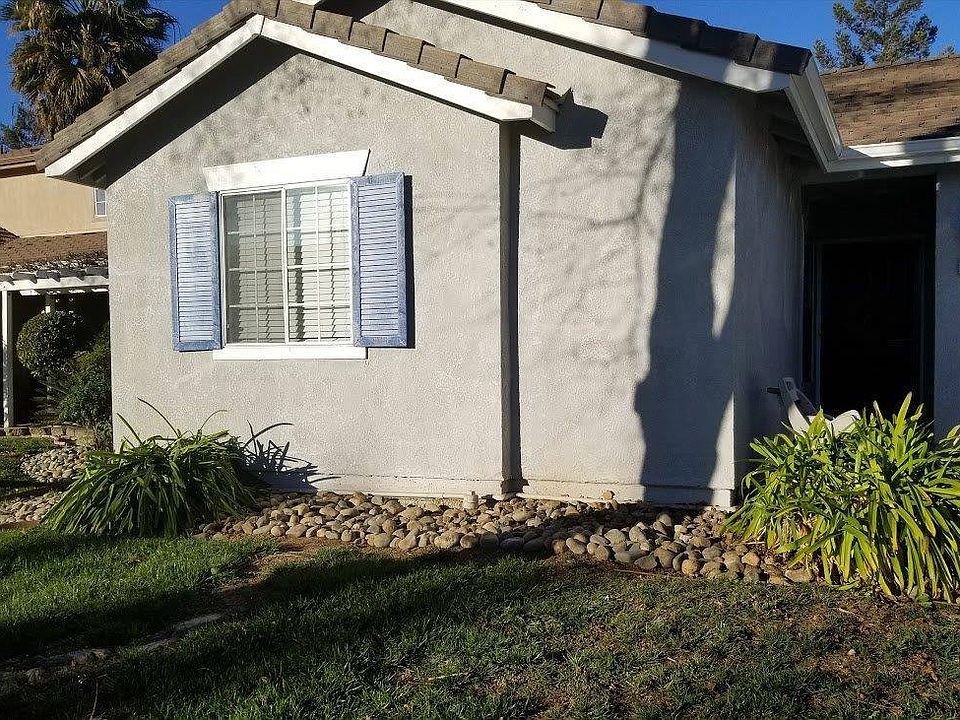 1st image of 1145 Blue Heron Dr