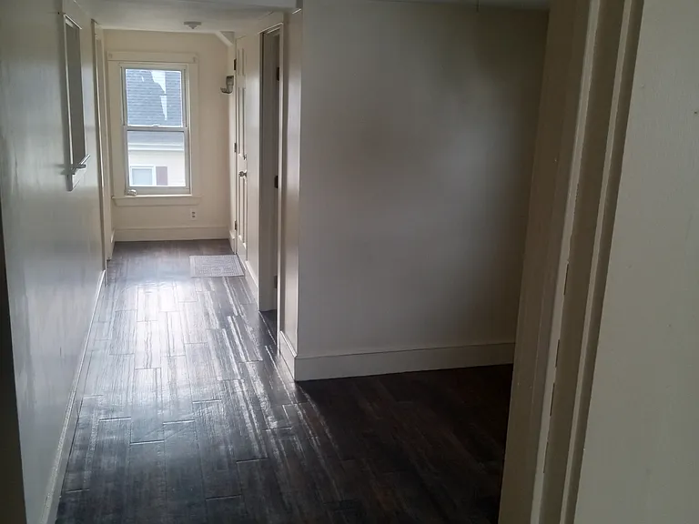 29 E Walnut St #3 — Photo 7