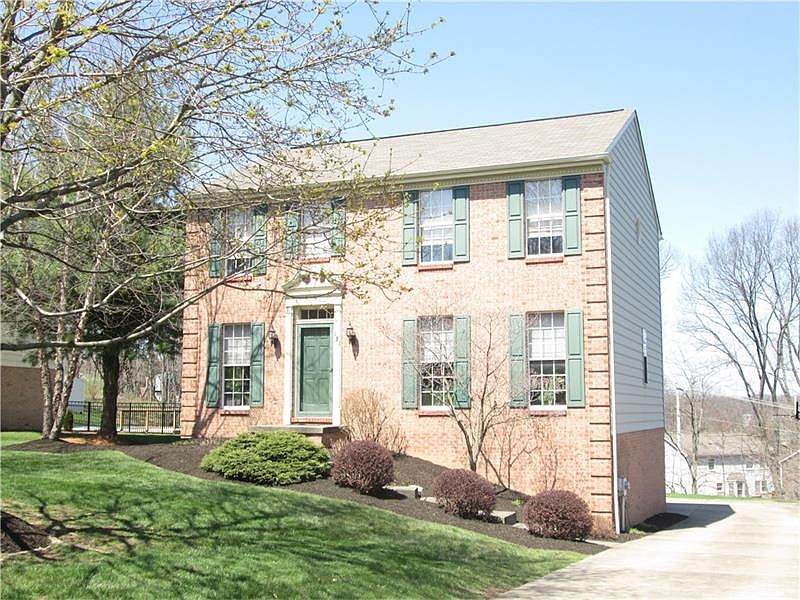 1st image of 131 Stonewood Dr