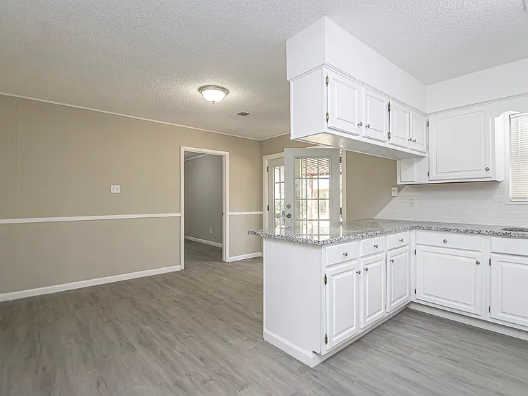 2601 Gattin Rd — Photo 8