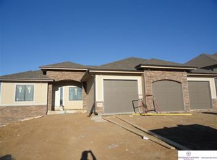 3904 N 194th St, Omaha, NE 68022