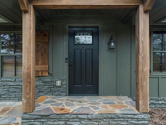 3rd image of 4882 Sugar Pike Rd