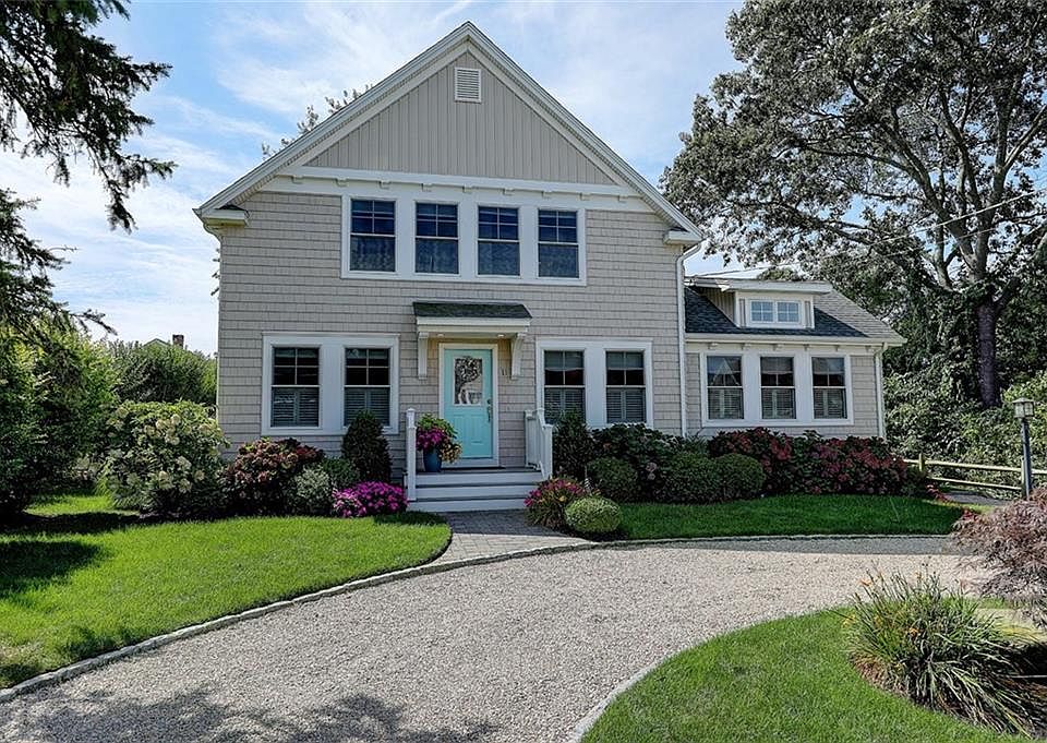 1st image of 11 Fairport Ave