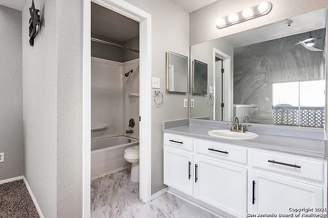 10527 Perrin Beitel Rd #B209 — Photo 15