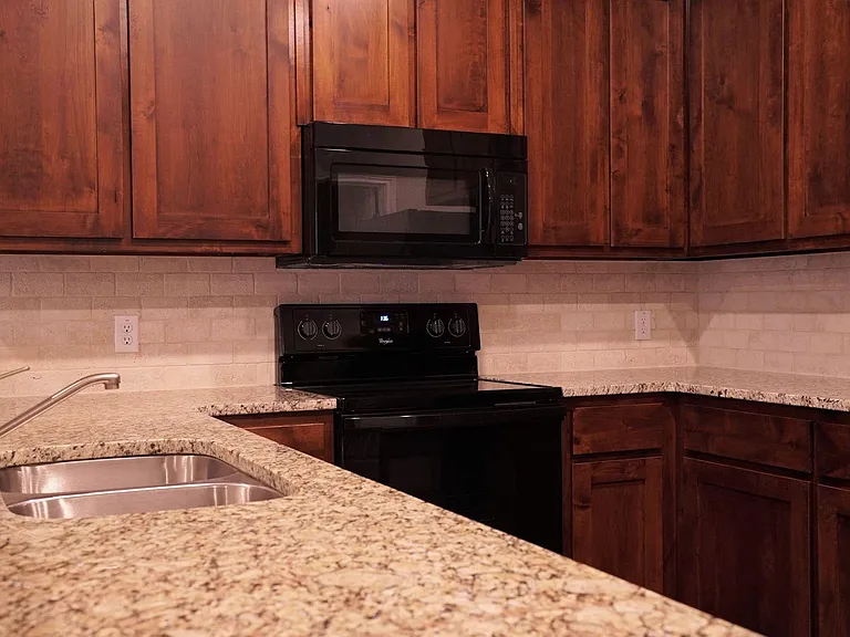 Trophy Ridge Apartments — Photo 9