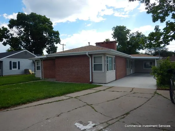 615 S Oak St, North Platte, NE 69101